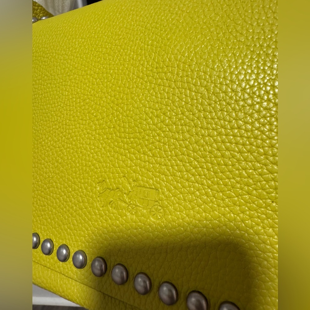 Coach Rivets Dakotah Crossbody Calf Leather Yellow Studded Bag color slime - Picture 3 of 5